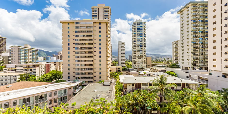 Deluxe City View Studio Kitchenette at Bamboo Waikiki Hotel