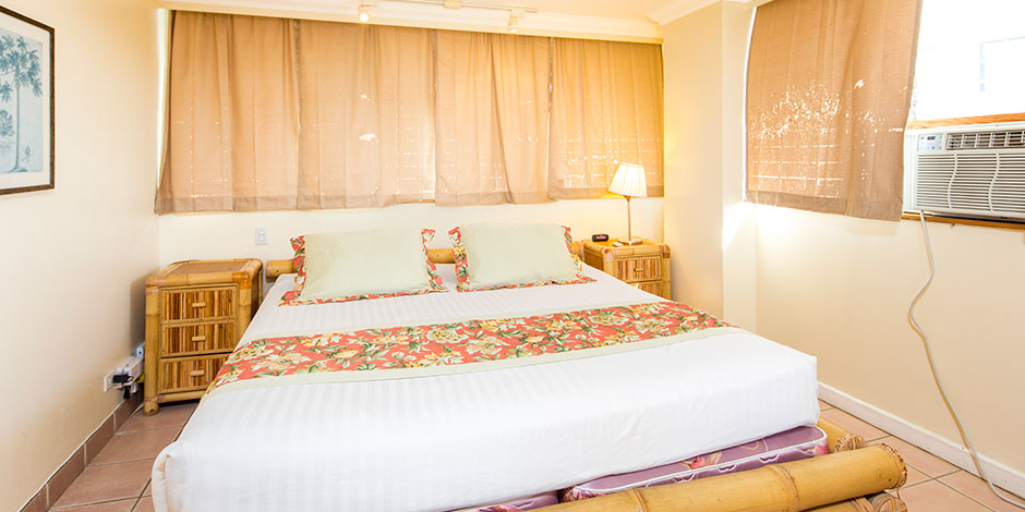 Bedroom at Waikiki Grand