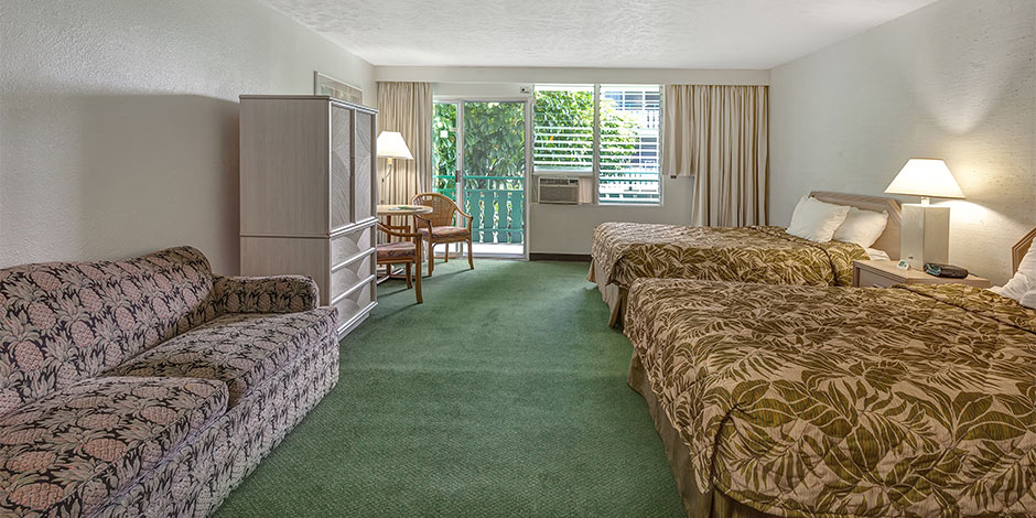 Interior of superior room at Pagoda Hilo Bay Hotel