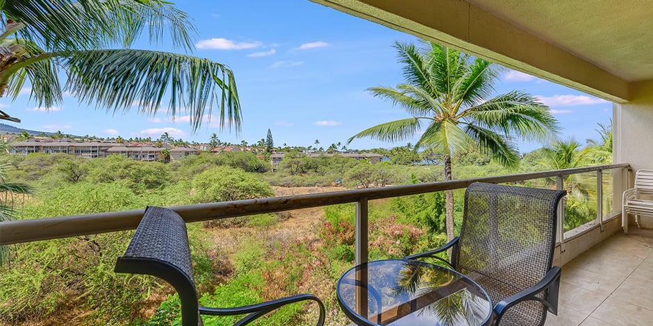 Lanai with mountin view Maui Banyan