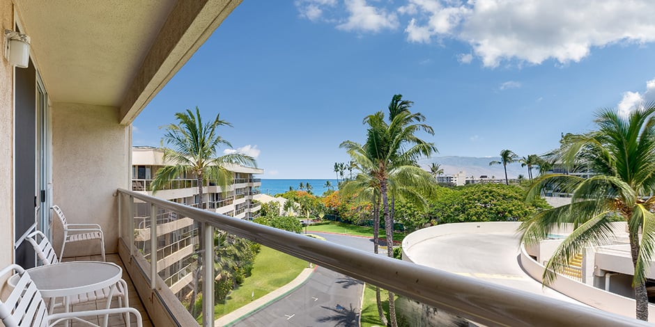 View from lanai at Maui Banyan