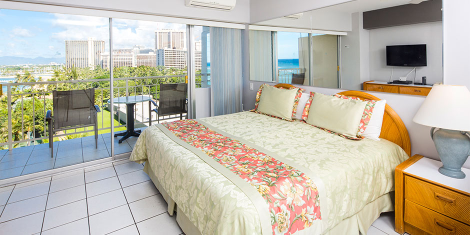 Bedroom at Castle Waikiki Shore
